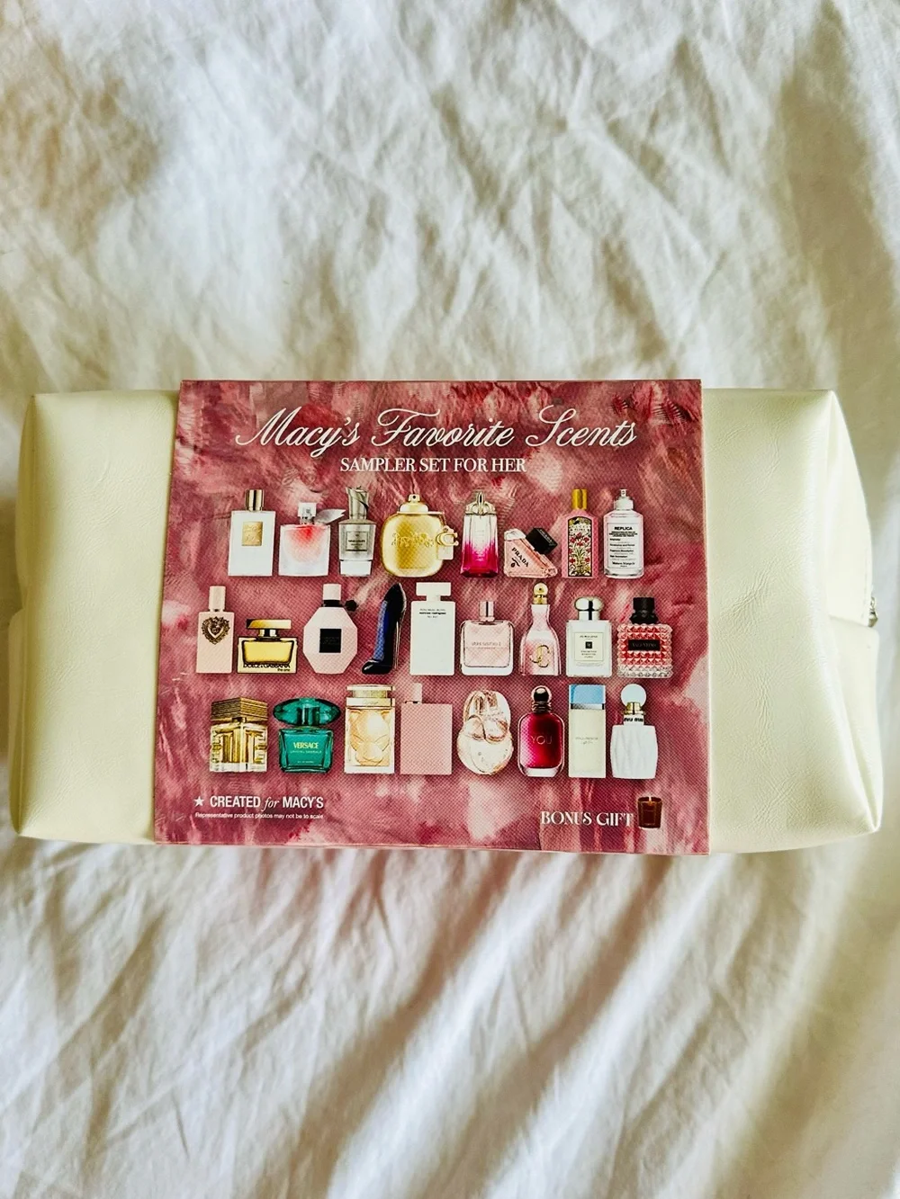Macy’s 26 Piece Fragrance Sampler Set with Cosmetic Bag